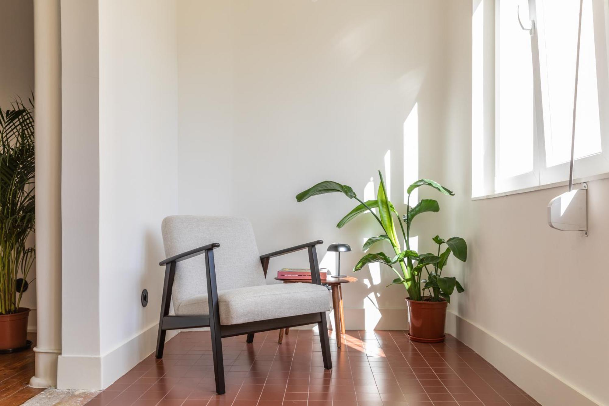 Alvalade 58 - Charming 2 Bedroom Apartment With Ac Near The Airport And City Center Lisbon Exterior photo